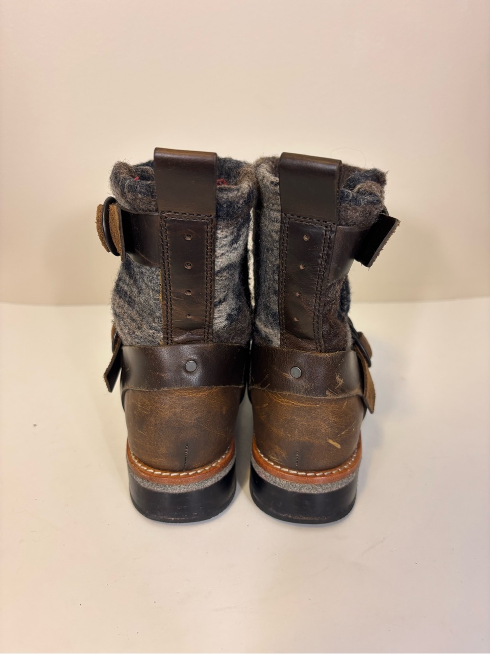 Woolrich Gray Wool Cuff Brown Leather Boots With Buckle Sides Women’s 6 View 3